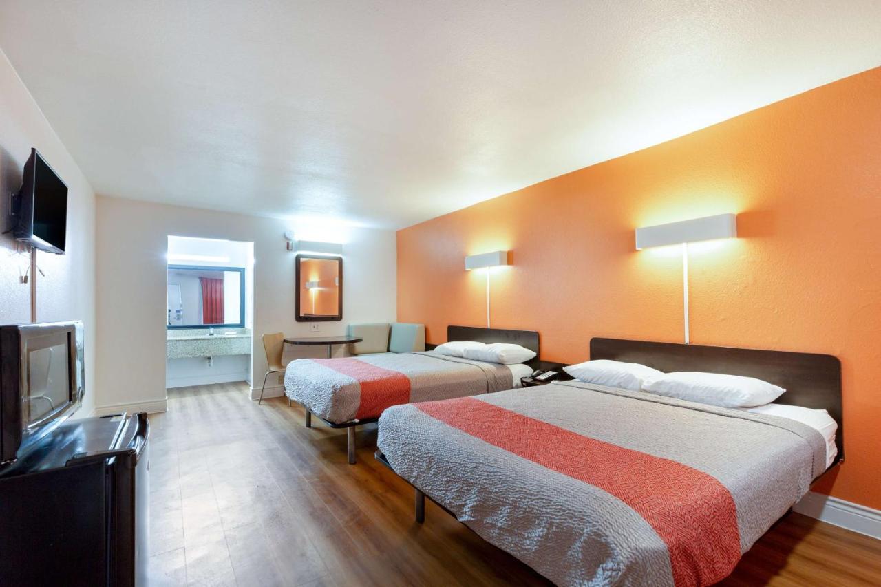 Motel 6-Houston, Tx - East 외부 사진