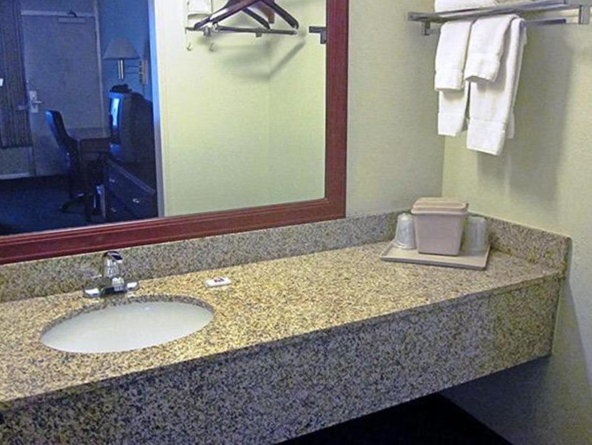 Motel 6-Houston, Tx - East 외부 사진